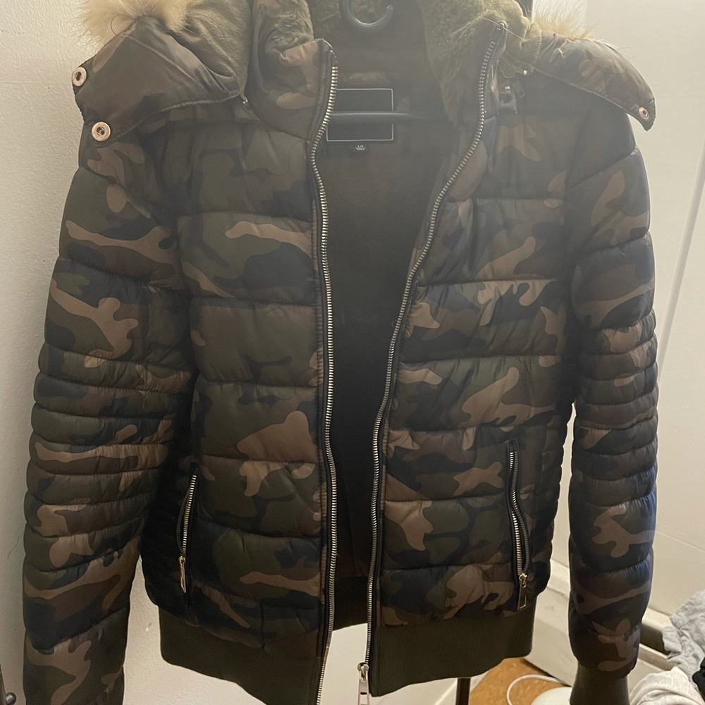 SNOBBISH CAMO JACKET NW